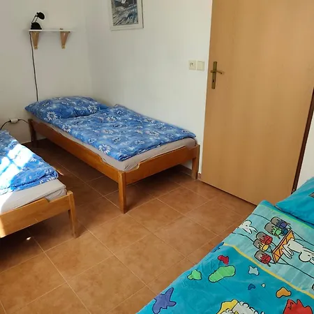 Janky 299 Апартаменты Трутнов